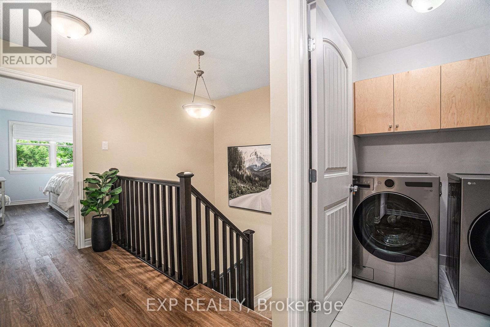 












493 ROCHEFORT CIRCLE

,
Ottawa,




Ontario
K4A0M9

