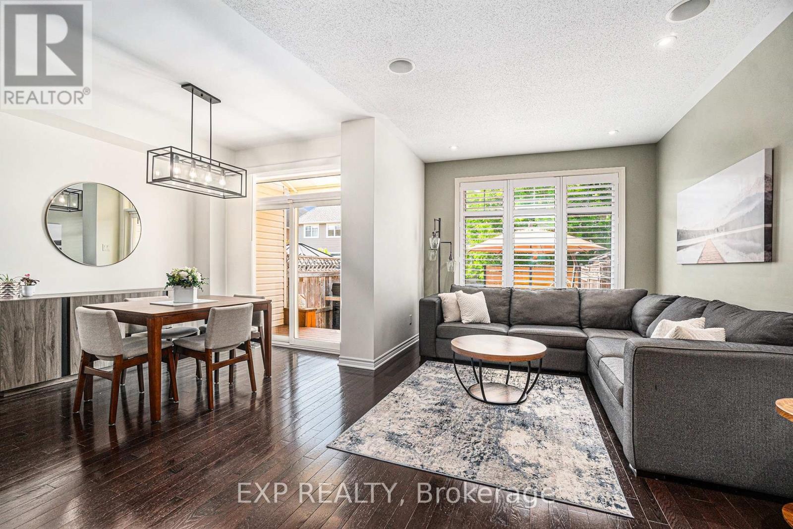 












493 ROCHEFORT CIRCLE

,
Ottawa,




Ontario
K4A0M9

