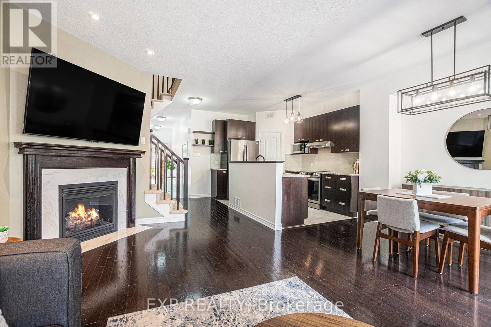 












493 ROCHEFORT CIRCLE

,
Ottawa,




Ontario
K4A0M9

