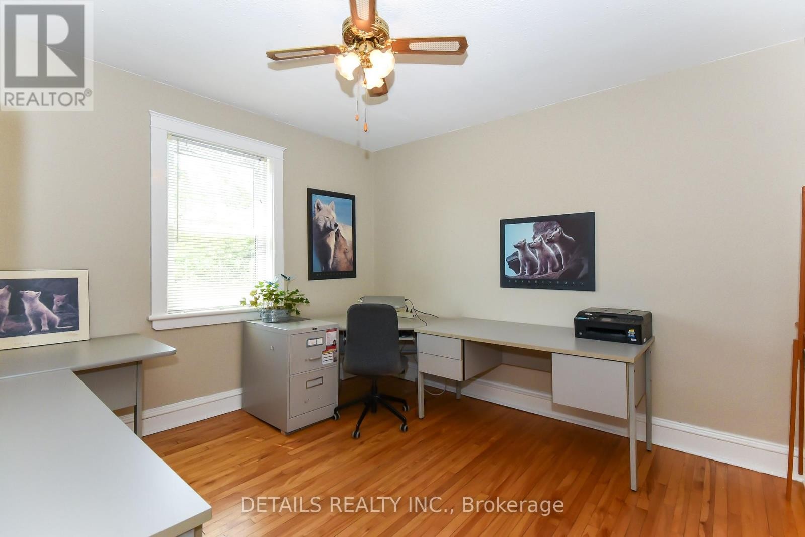 












1282 THAMES STREET

,
Ottawa,




Ontario
K1Z7N4

