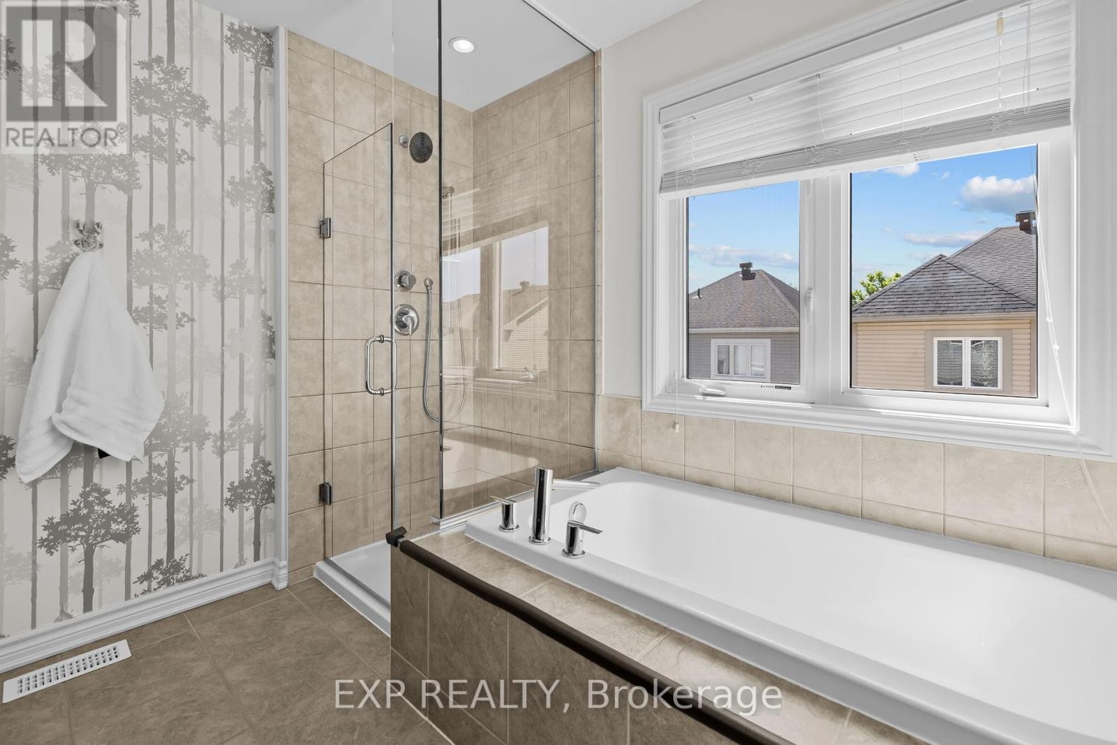 












255 RIVERTREE STREET

,
Ottawa,




Ontario
K2M0J6

