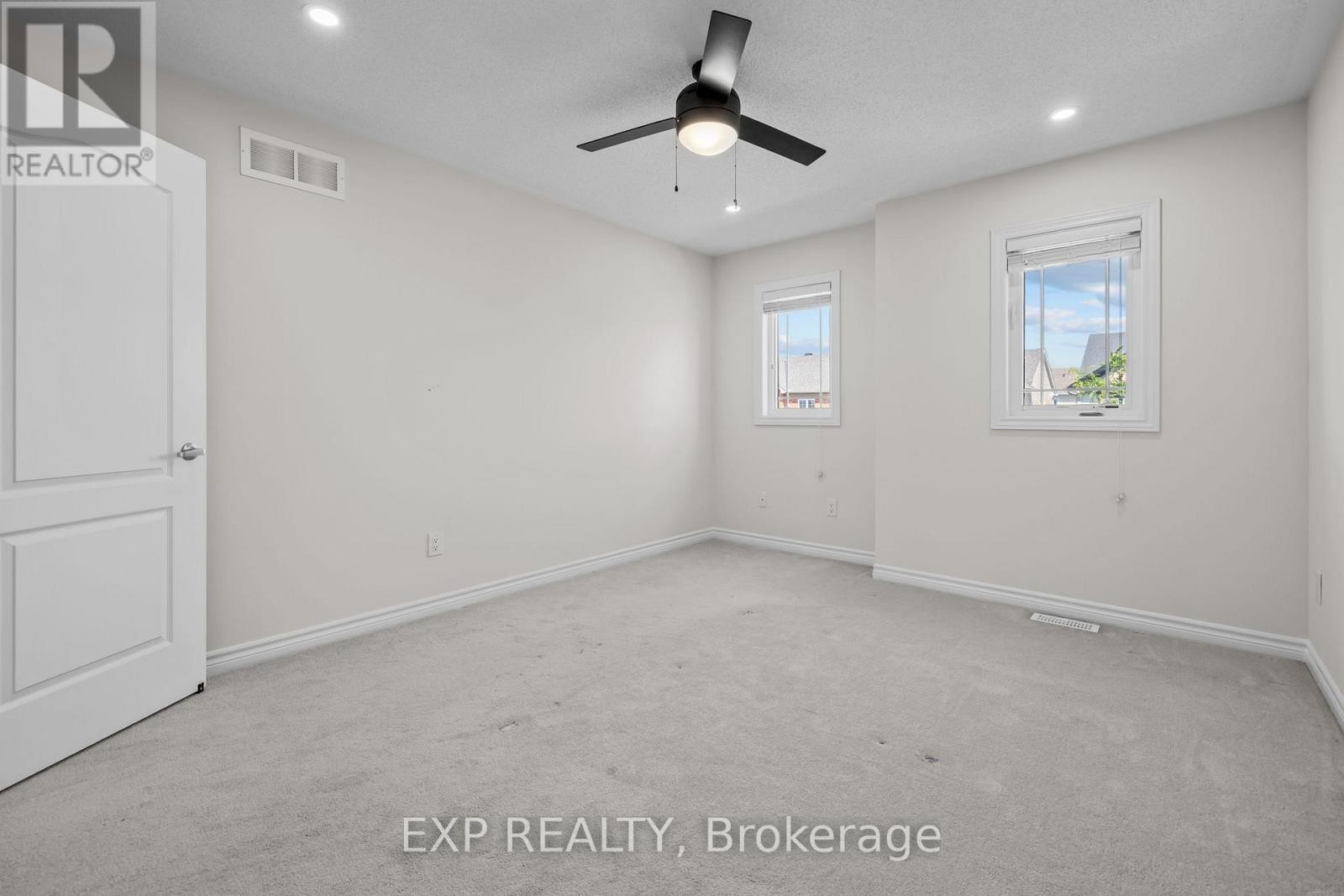 












255 RIVERTREE STREET

,
Ottawa,




Ontario
K2M0J6

