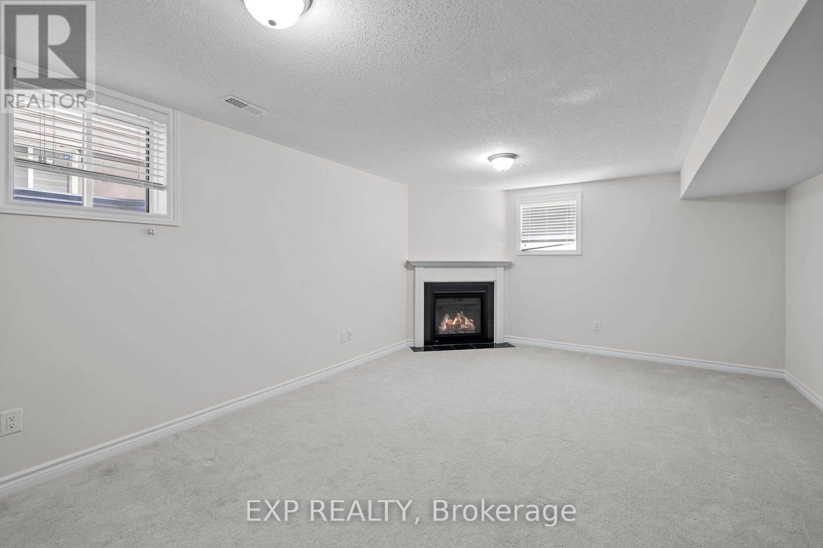 












255 RIVERTREE STREET

,
Ottawa,




Ontario
K2M0J6

