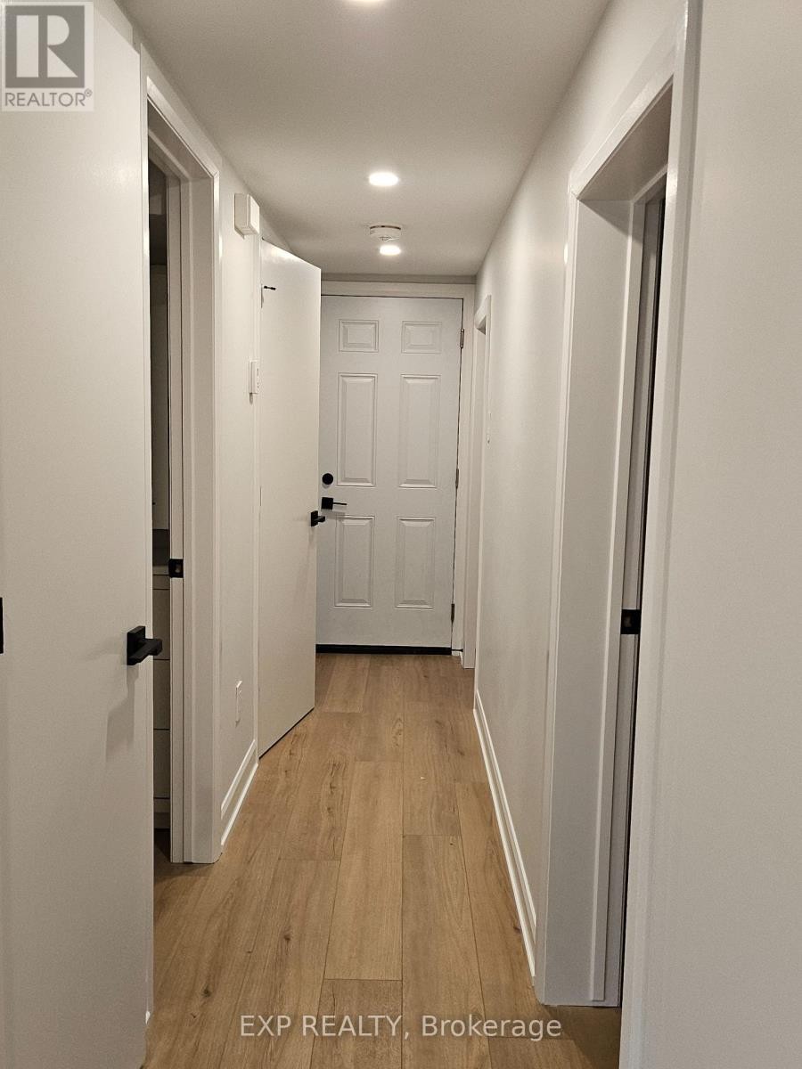 












3 - 555 CHURCHILL AVENUE N

,
Ottawa,




Ontario
K1Z5E6

