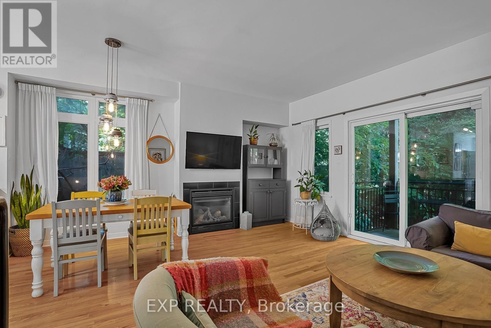












14 - 797 MONTREAL ROAD

,
Ottawa,




Ontario
K1K0S9

