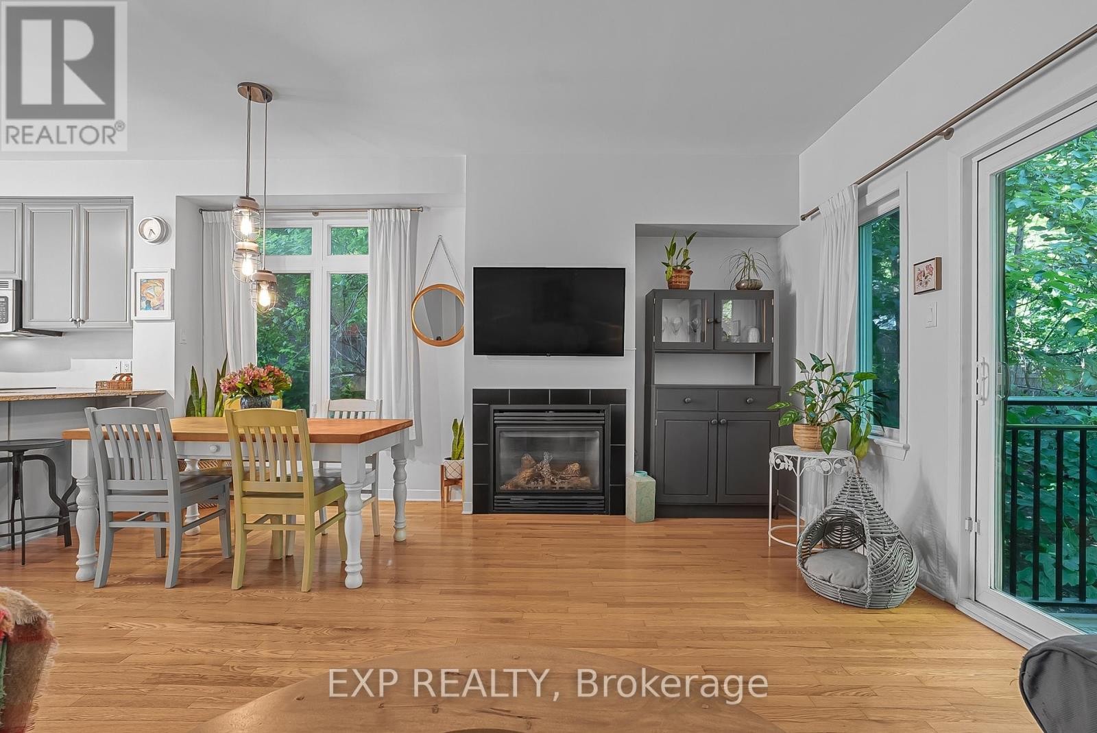 












14 - 797 MONTREAL ROAD

,
Ottawa,




Ontario
K1K0S9

