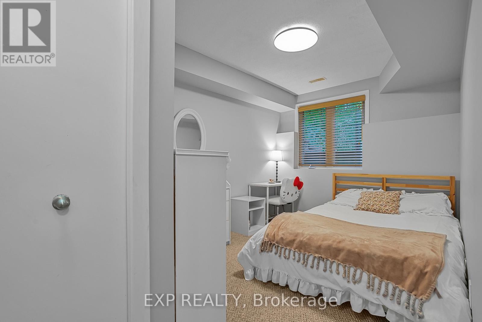 












14 - 797 MONTREAL ROAD

,
Ottawa,




Ontario
K1K0S9

