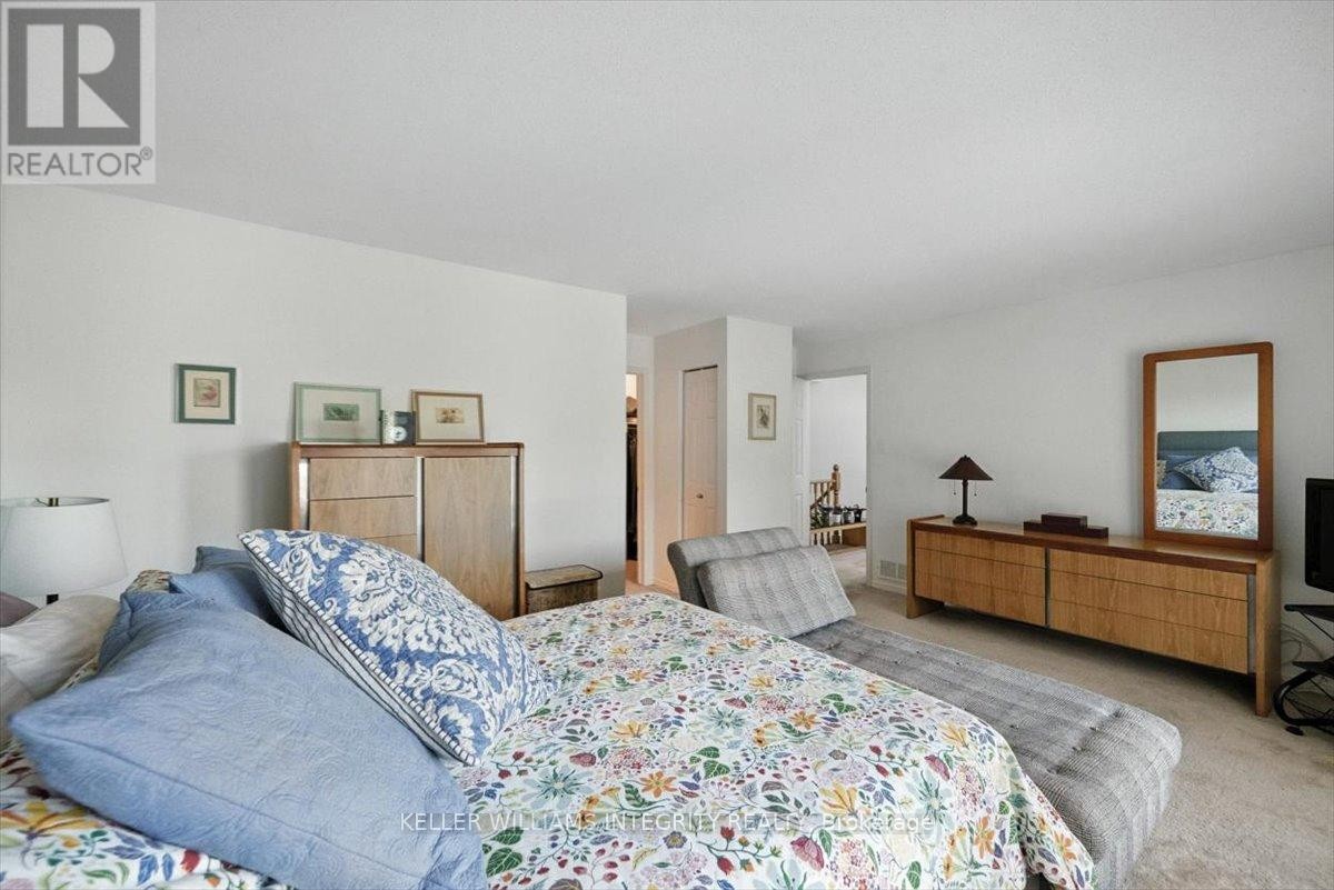 












6524 RICHER DRIVE

,
Ottawa,




Ontario
K1C3G4

