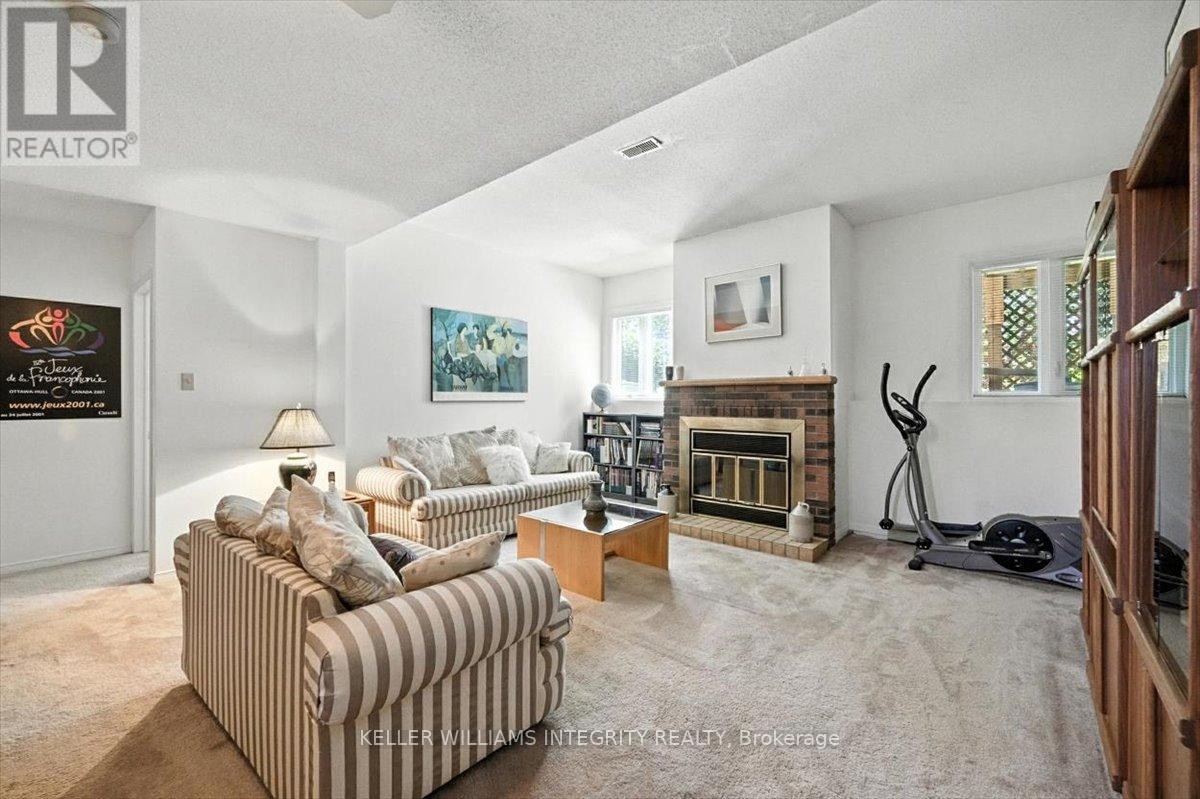 












6524 RICHER DRIVE

,
Ottawa,




Ontario
K1C3G4

