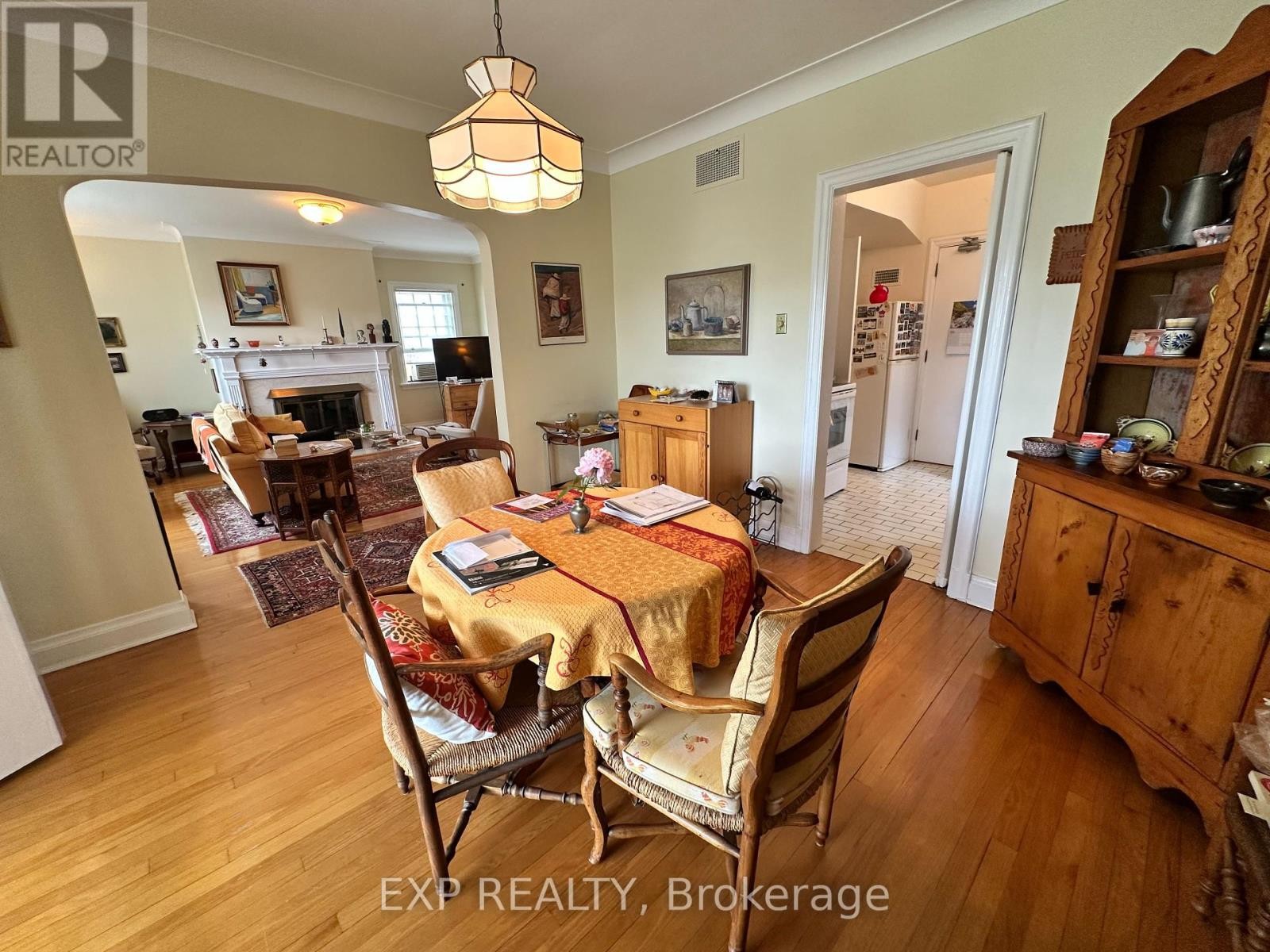 












2 - 592 QUEEN ELIZABETH DRIVE

,
Ottawa,




Ontario
K1S3N5

