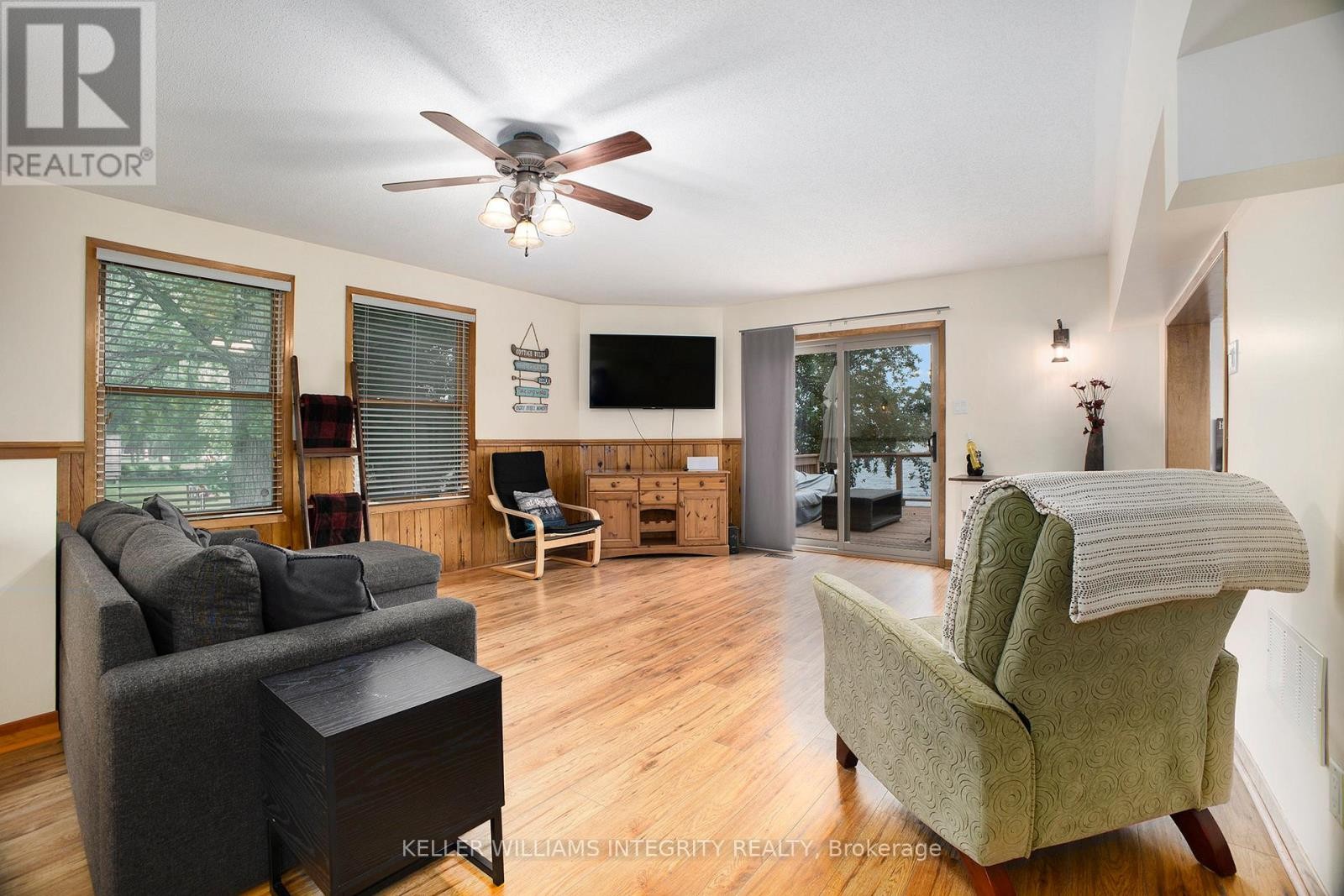 












501 STEWART LANE

,
Lanark Highlands,




Ontario
K0G1M0

