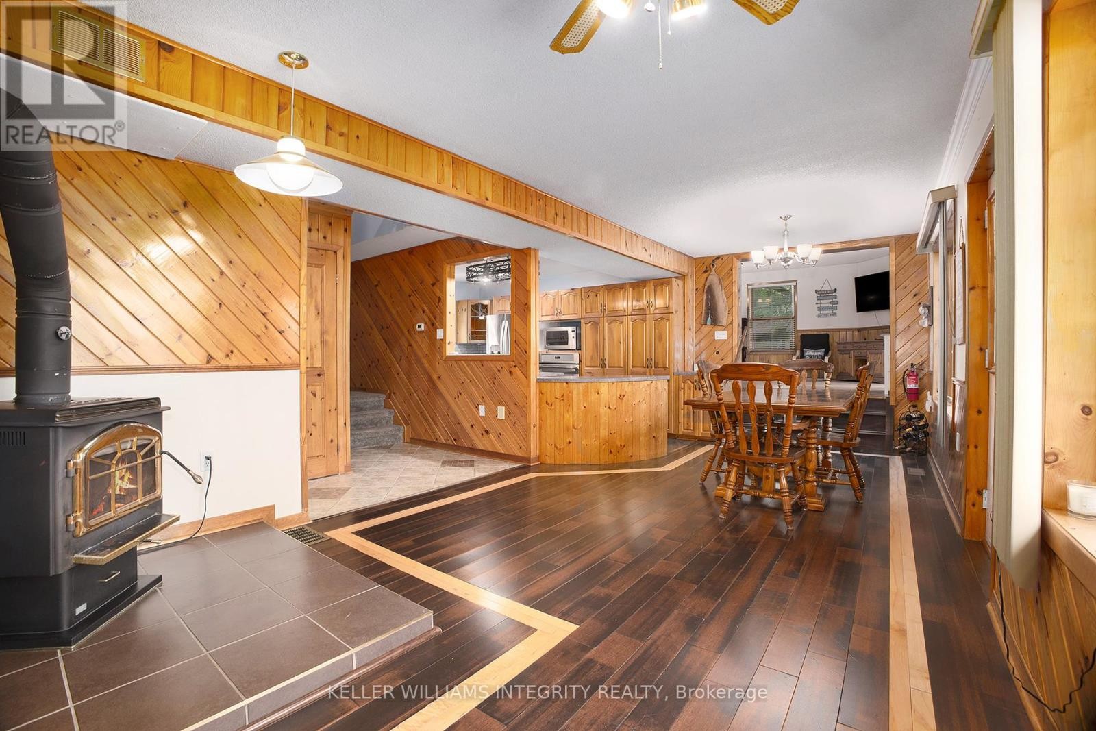 












501 STEWART LANE

,
Lanark Highlands,




Ontario
K0G1M0

