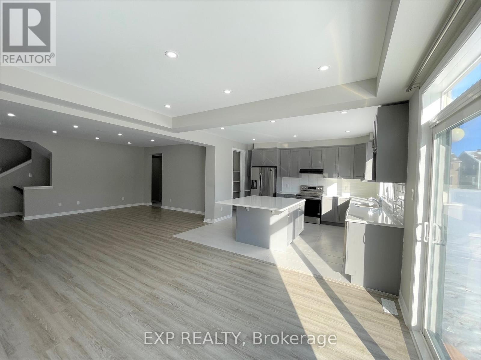 












912 RUBICON PLACE

,
Ottawa,




Ontario
K2V0R1

