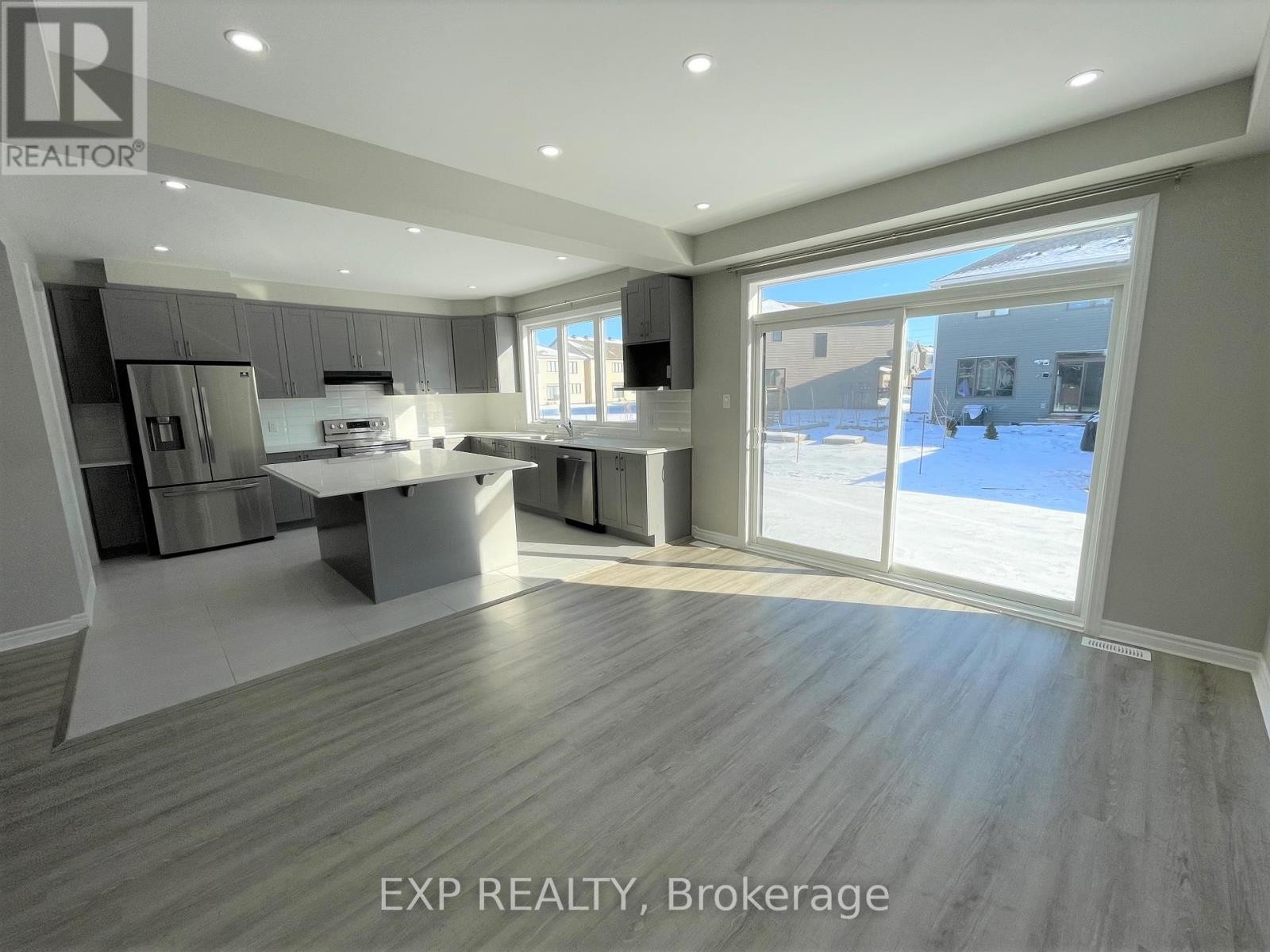 












912 RUBICON PLACE

,
Ottawa,




Ontario
K2V0R1

