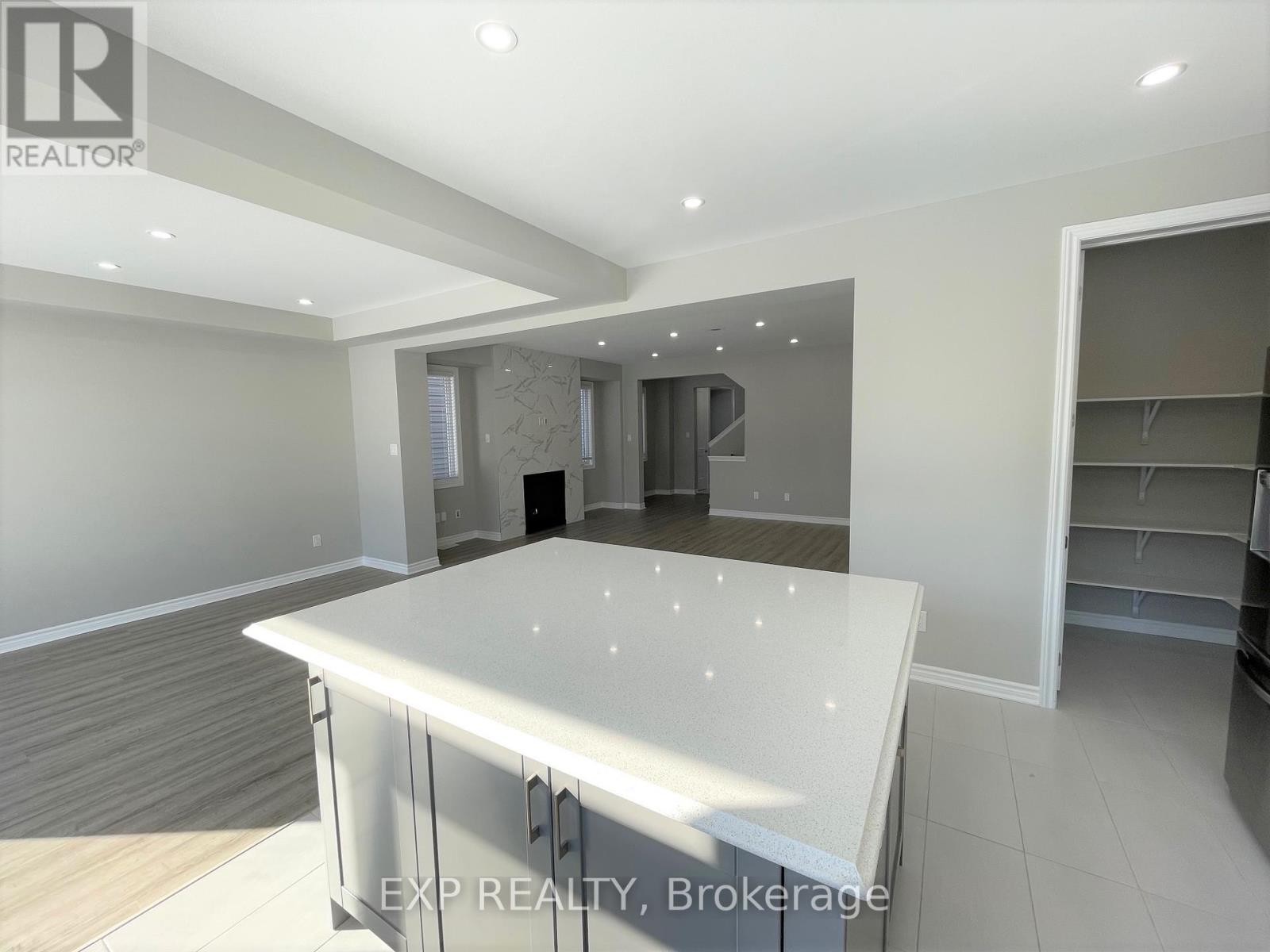 












912 RUBICON PLACE

,
Ottawa,




Ontario
K2V0R1

