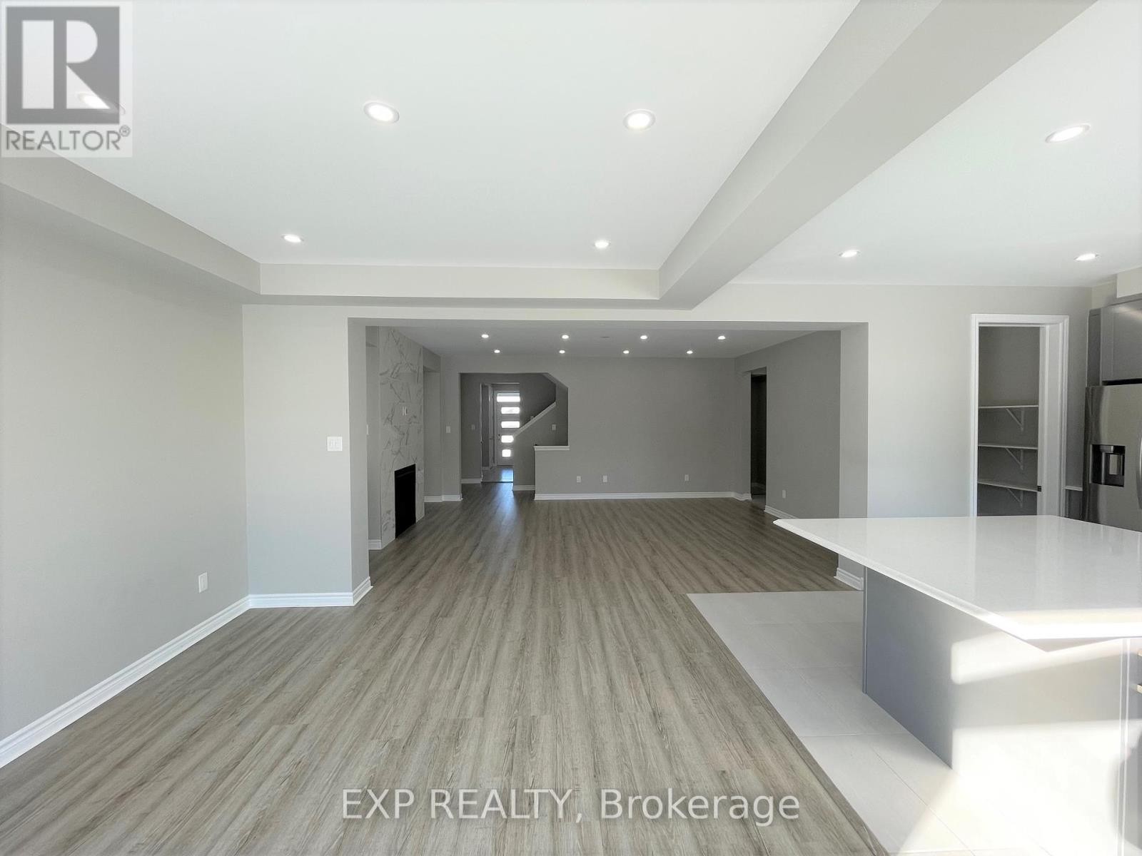 












912 RUBICON PLACE

,
Ottawa,




Ontario
K2V0R1

