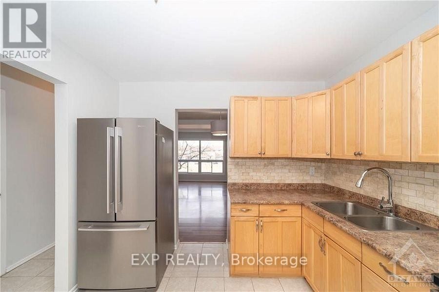 












1959 GREENWAY PARK LANE

,
Ottawa,




Ontario
K1B5A9

