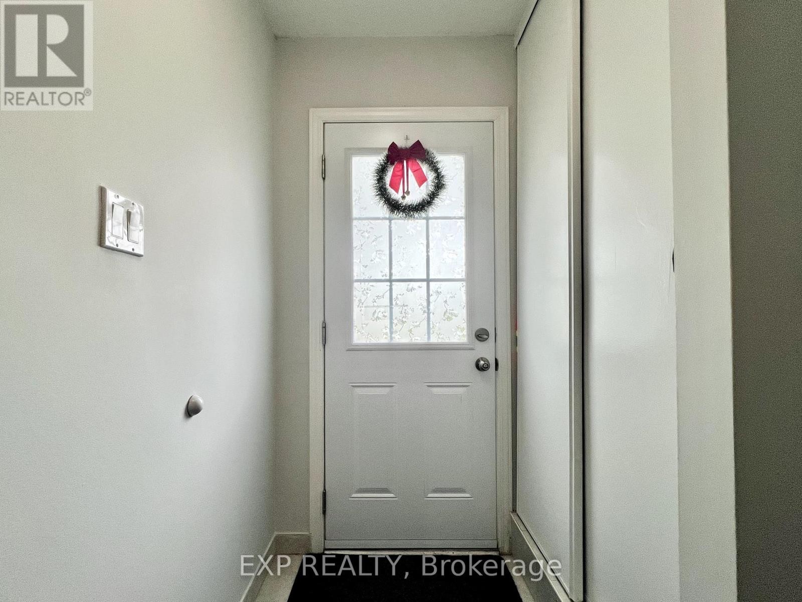 












1959 GREENWAY PARK LANE

,
Ottawa,




Ontario
K1B5A9

