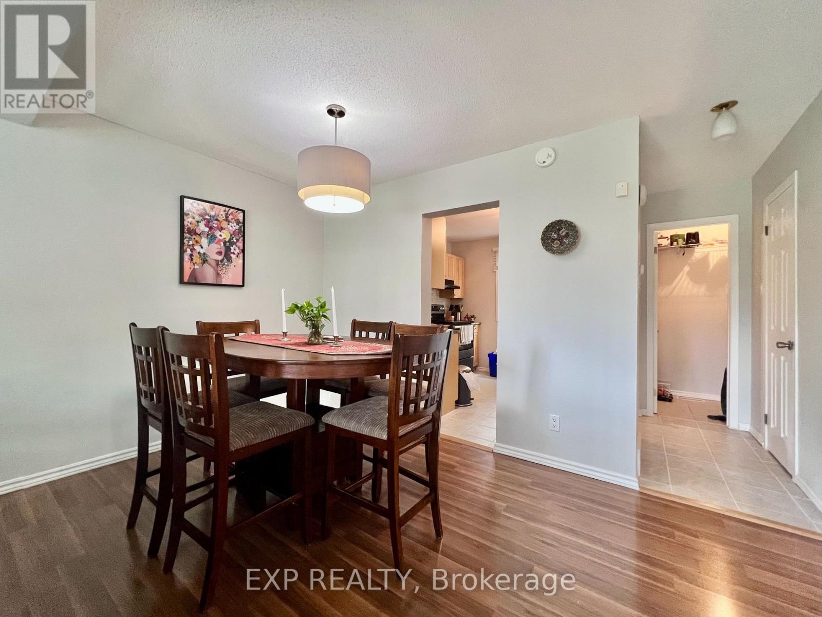 












1959 GREENWAY PARK LANE

,
Ottawa,




Ontario
K1B5A9

