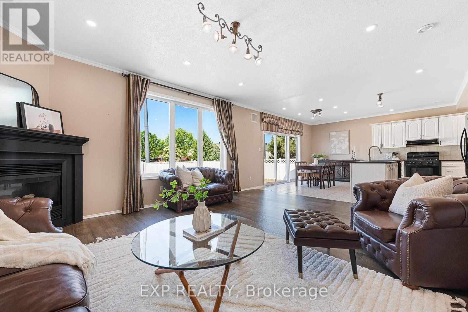 












2132 VALENCEVILLE CRESCENT

,
Ottawa,




Ontario
K4A4K4

