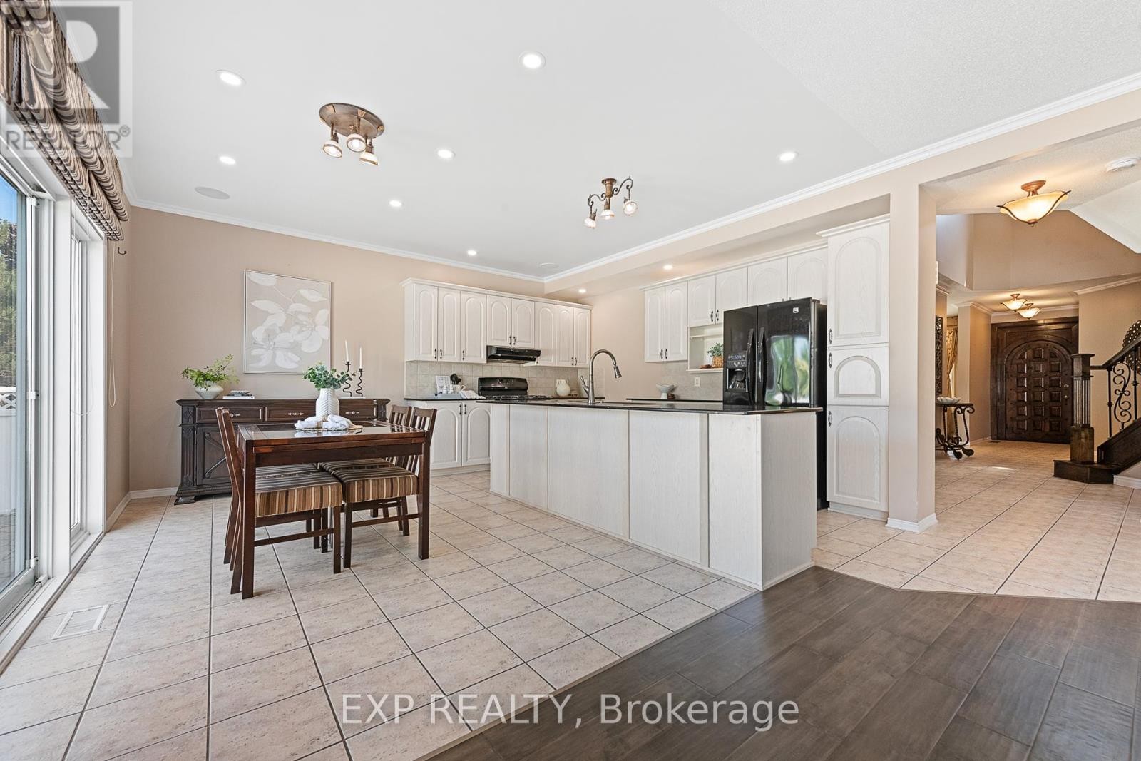 












2132 VALENCEVILLE CRESCENT

,
Ottawa,




Ontario
K4A4K4

