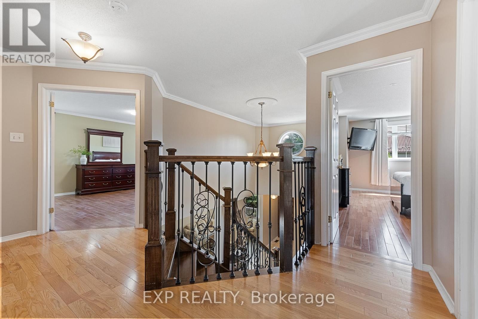 












2132 VALENCEVILLE CRESCENT

,
Ottawa,




Ontario
K4A4K4

