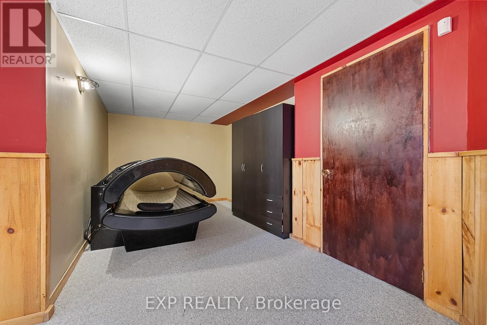 












2132 VALENCEVILLE CRESCENT

,
Ottawa,




Ontario
K4A4K4


