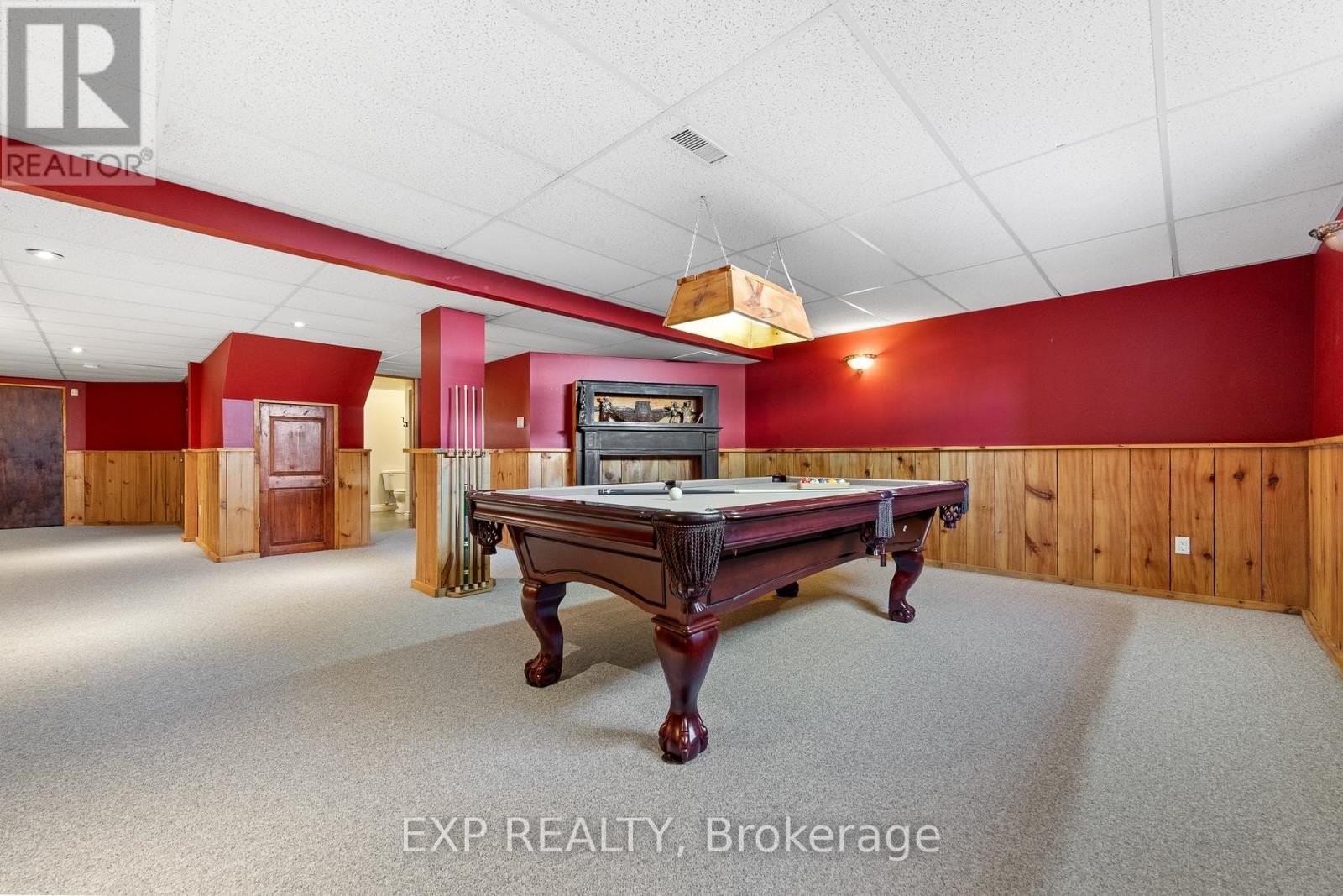 












2132 VALENCEVILLE CRESCENT

,
Ottawa,




Ontario
K4A4K4

