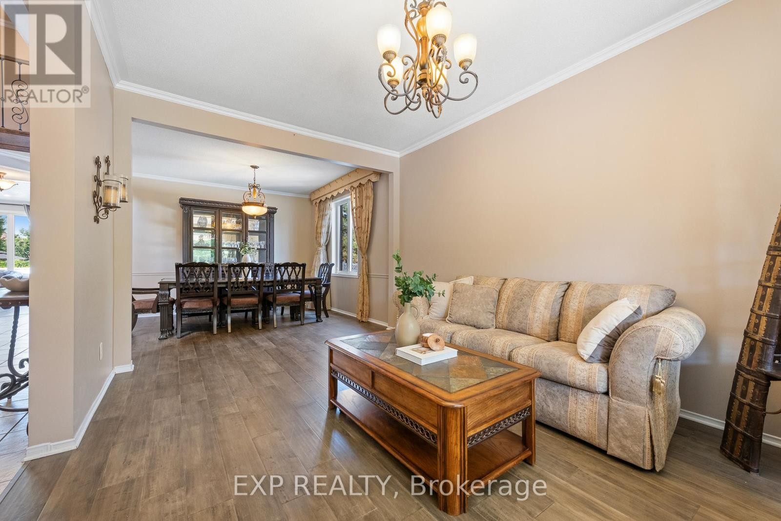 












2132 VALENCEVILLE CRESCENT

,
Ottawa,




Ontario
K4A4K4

