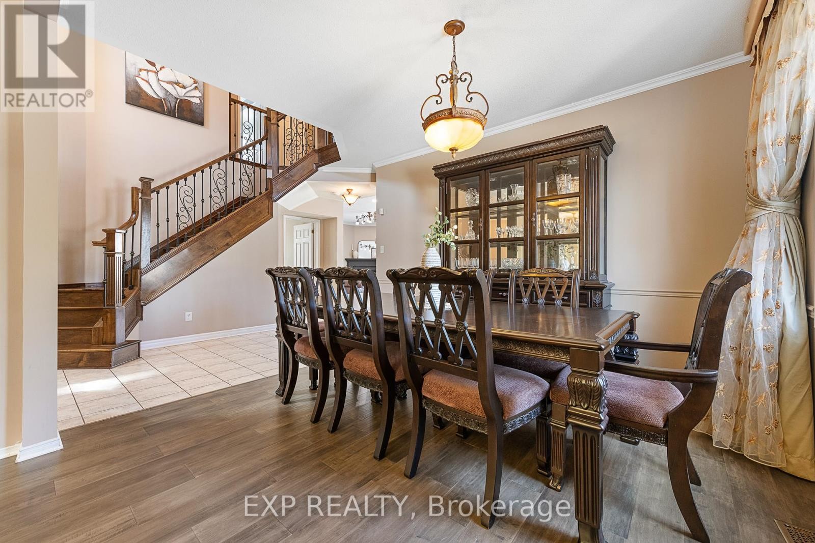 












2132 VALENCEVILLE CRESCENT

,
Ottawa,




Ontario
K4A4K4

