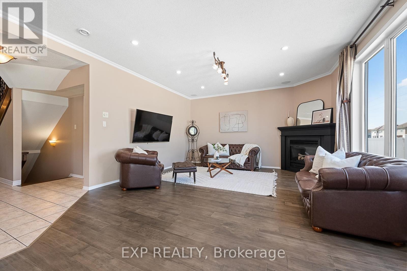












2132 VALENCEVILLE CRESCENT

,
Ottawa,




Ontario
K4A4K4

