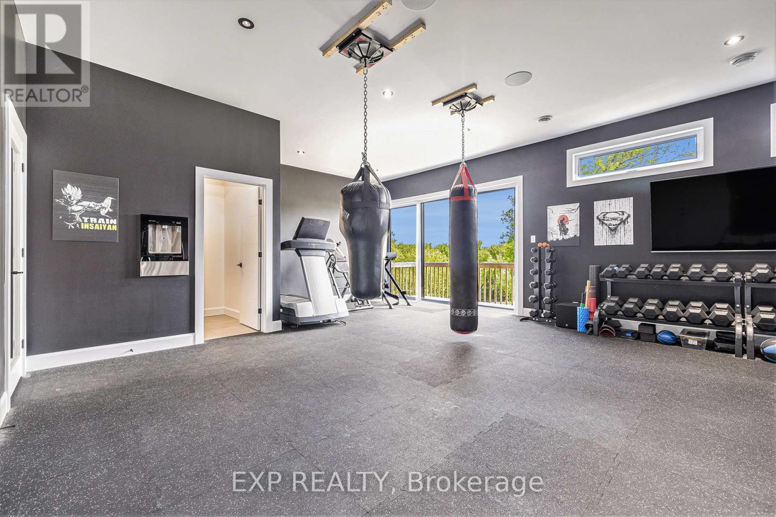 












1056 NOTRE DAME STREET

,
Russell,




Ontario
K0A1W0

