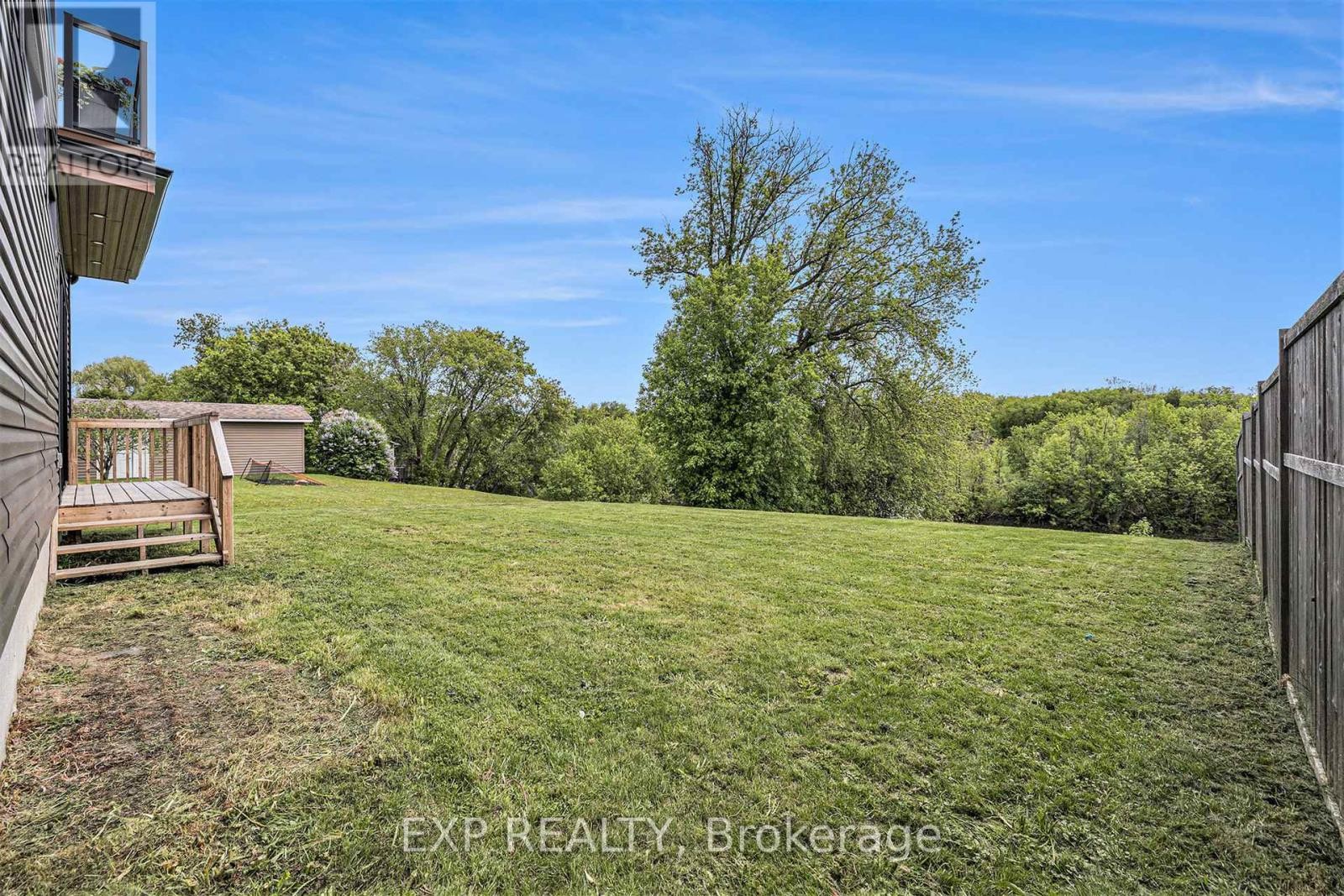 












1056 NOTRE DAME STREET

,
Russell,




Ontario
K0A1W0

