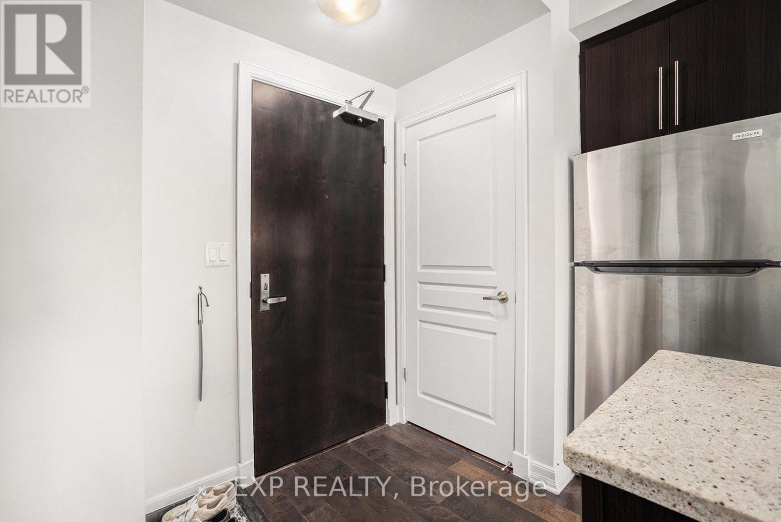 












609 - 238 BESSERER STREET

,
Ottawa,




Ontario
K1N6B1

