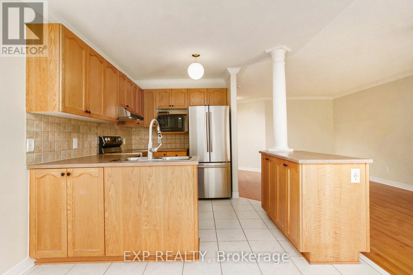 












638 CASABELLA DRIVE

,
Ottawa,




Ontario
K4A4G1

