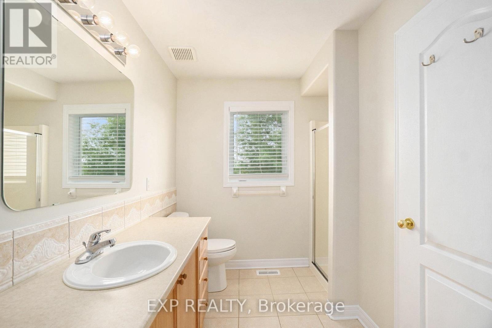 












638 CASABELLA DRIVE

,
Ottawa,




Ontario
K4A4G1

