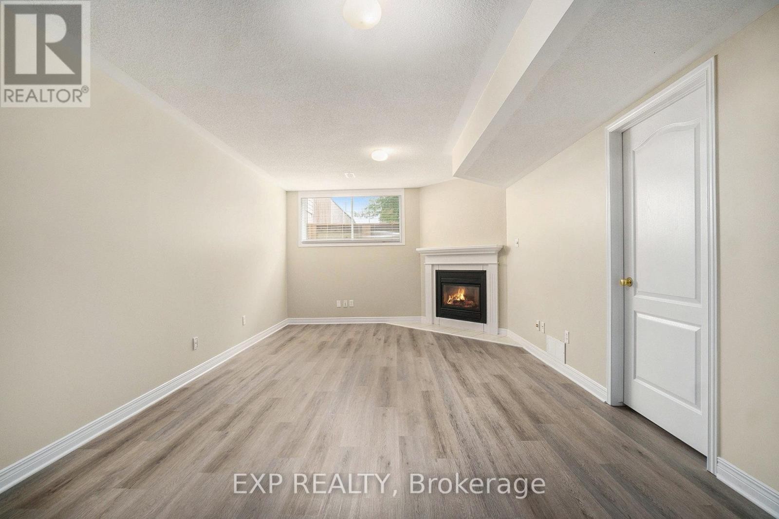 












638 CASABELLA DRIVE

,
Ottawa,




Ontario
K4A4G1

