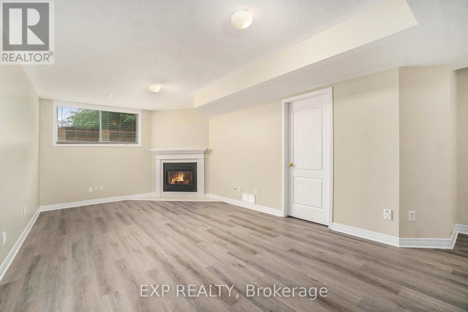 












638 CASABELLA DRIVE

,
Ottawa,




Ontario
K4A4G1


