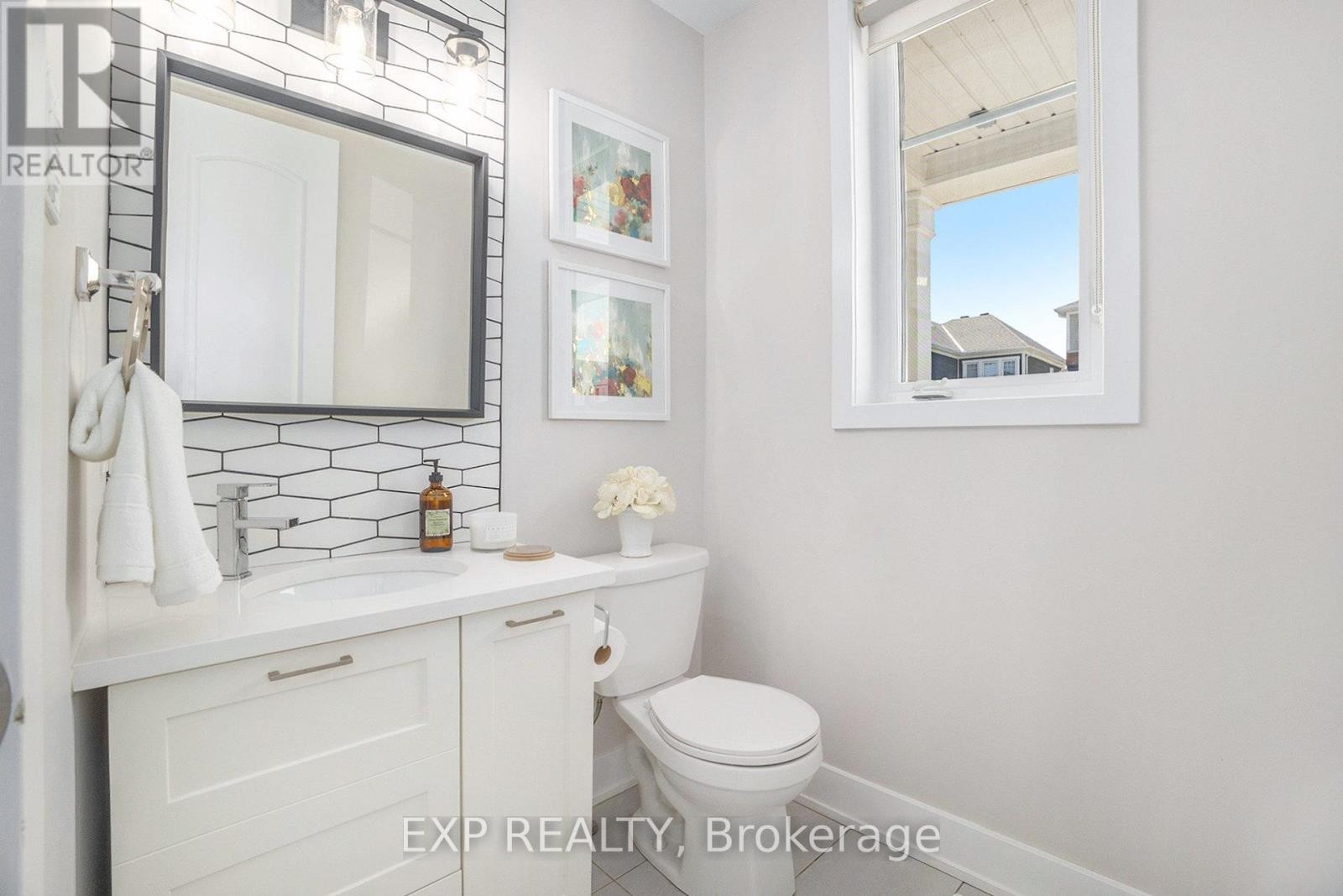 












63 PELHAM CRESCENT

,
Ottawa,




Ontario
K0A2Z0

