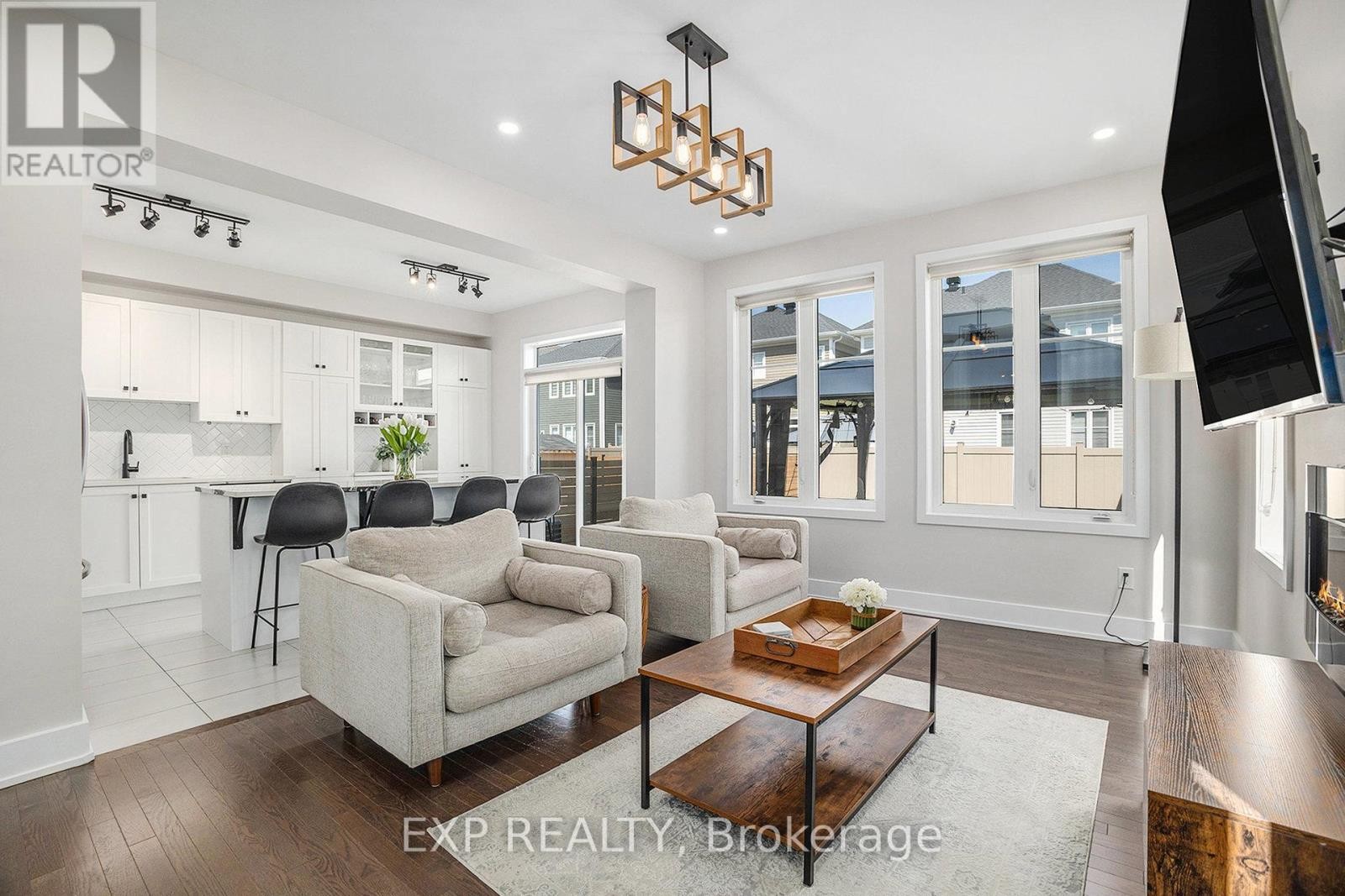 












63 PELHAM CRESCENT

,
Ottawa,




Ontario
K0A2Z0

