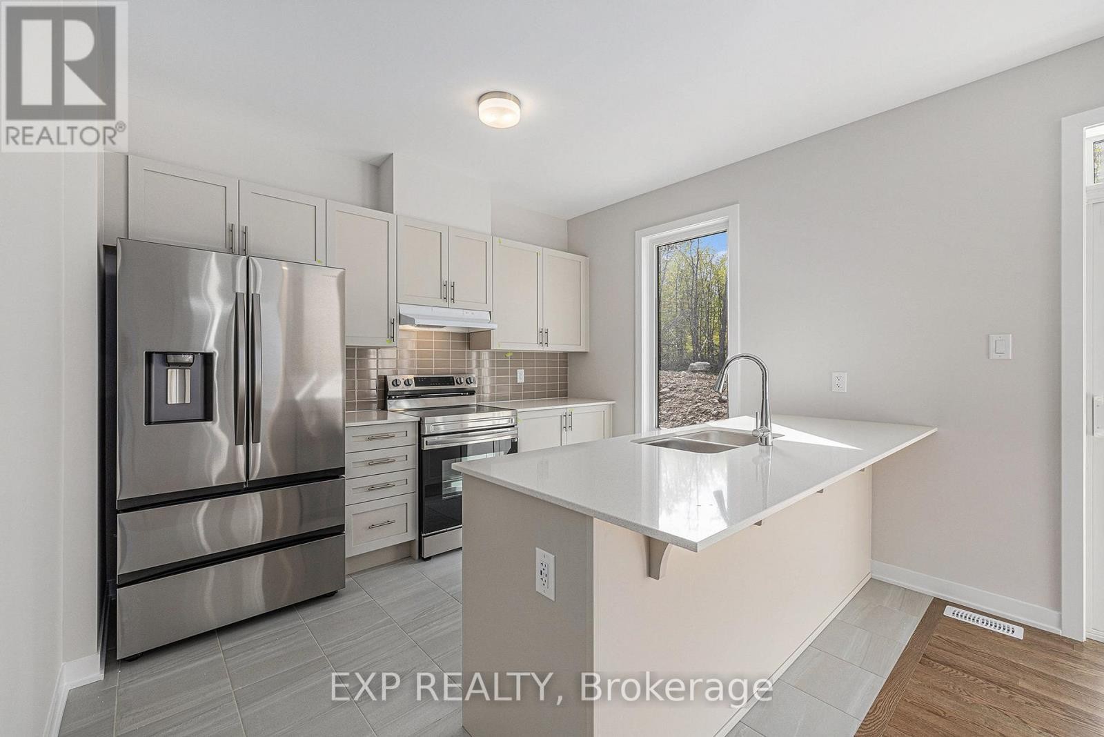 












364 APPALACHIAN CIRCLE

,
Ottawa,




Ontario
K2C3H2

