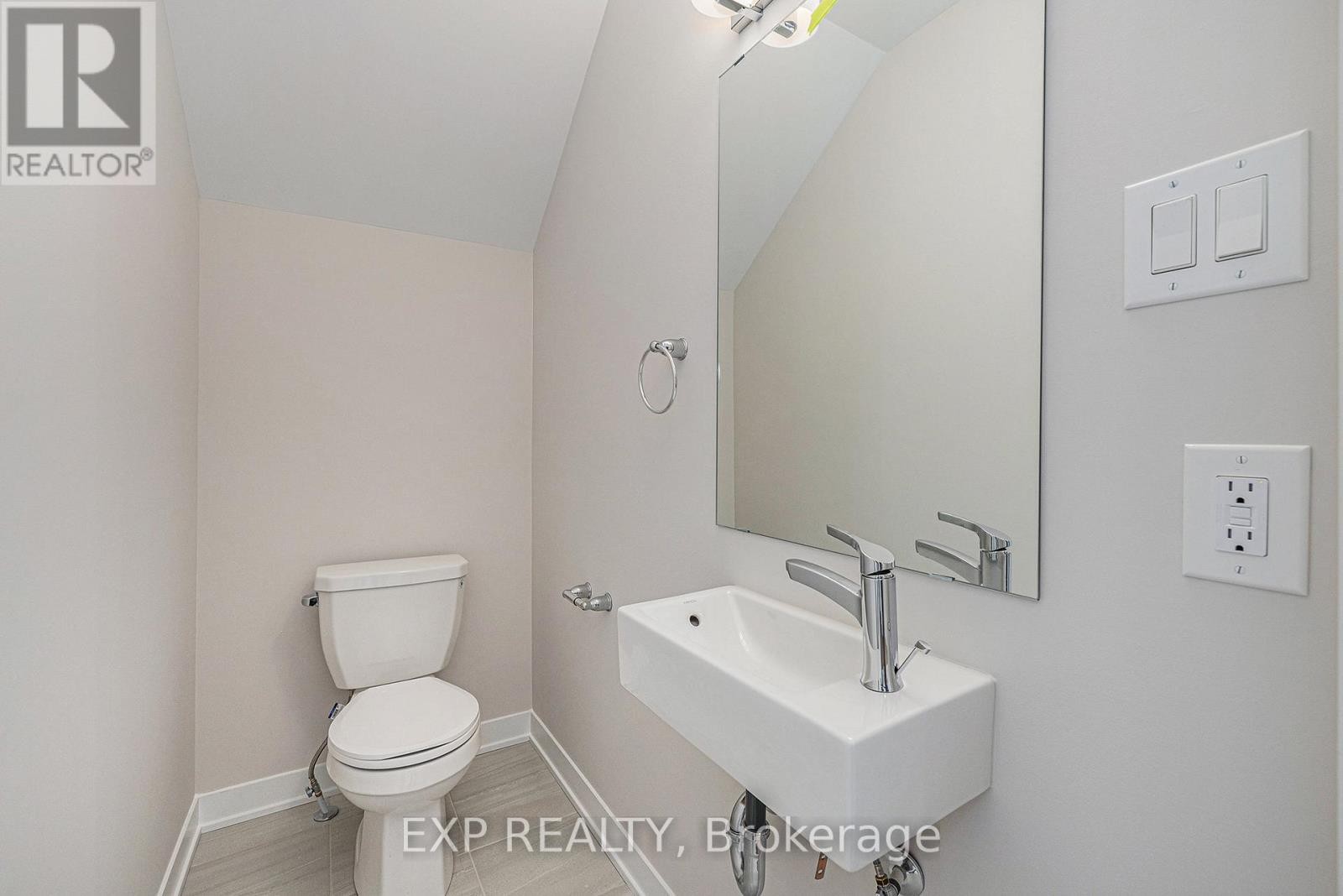 












364 APPALACHIAN CIRCLE

,
Ottawa,




Ontario
K2C3H2

