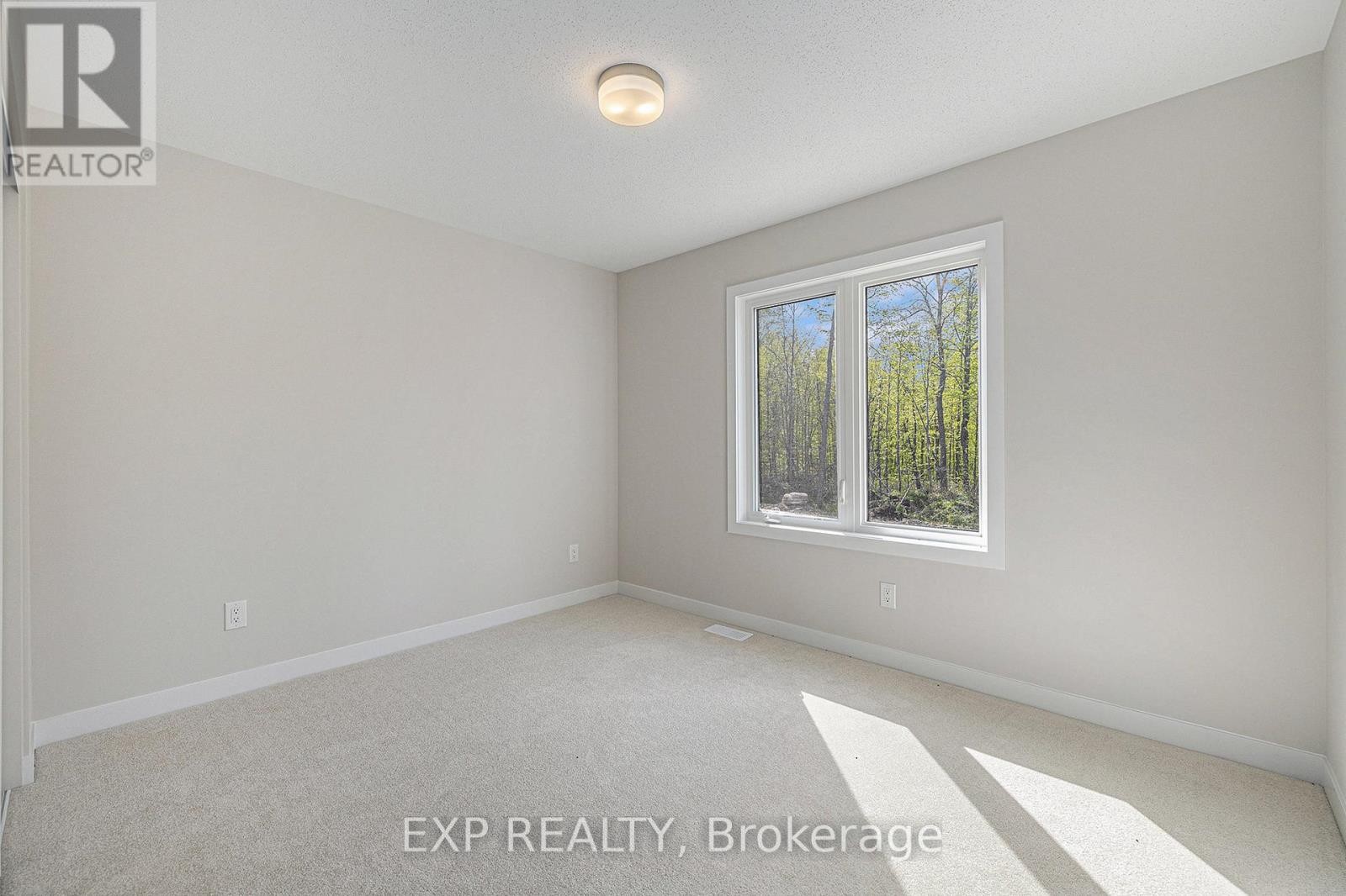 












364 APPALACHIAN CIRCLE

,
Ottawa,




Ontario
K2C3H2

