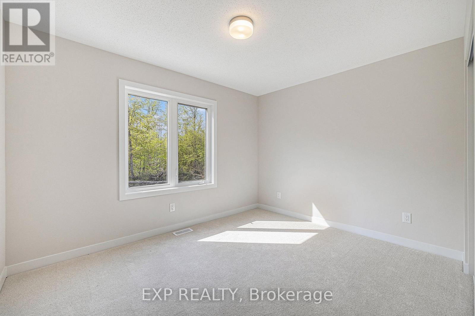 












364 APPALACHIAN CIRCLE

,
Ottawa,




Ontario
K2C3H2

