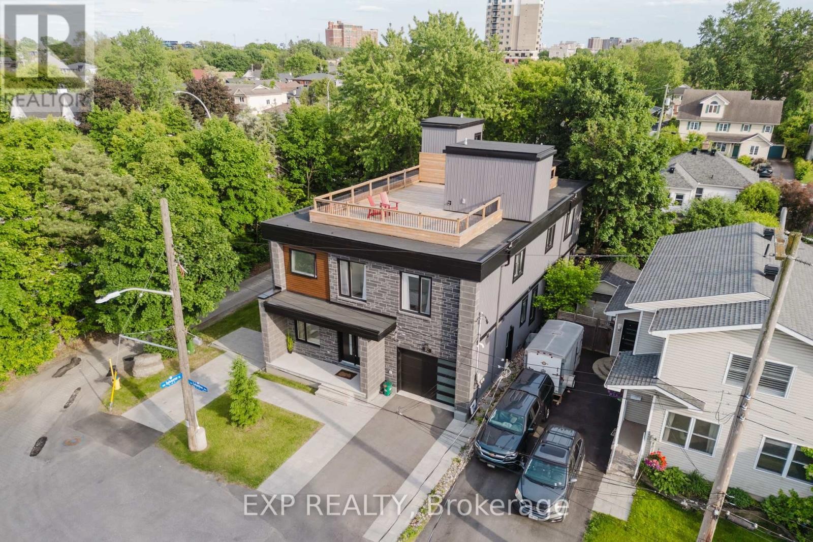 












B - 62 COLUMBUS AVENUE

,
Ottawa,




Ontario
K1K1R3

