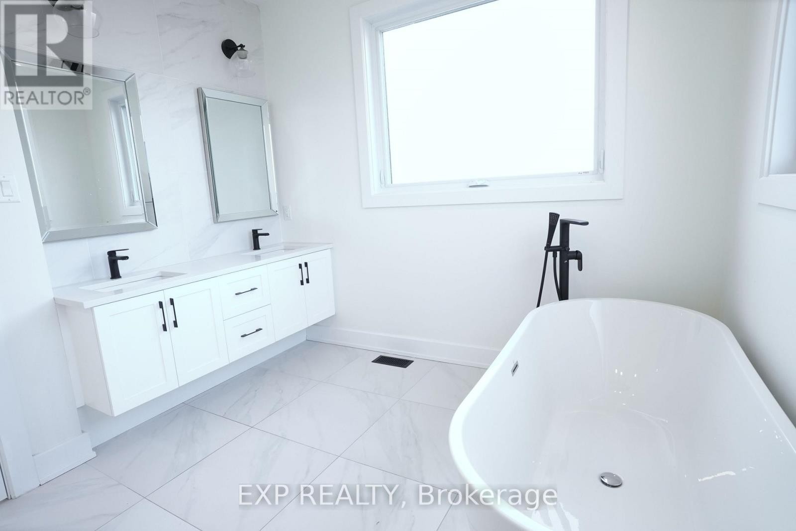 












A - 62 COLUMBUS AVENUE

,
Ottawa,




Ontario
K1K1R3

