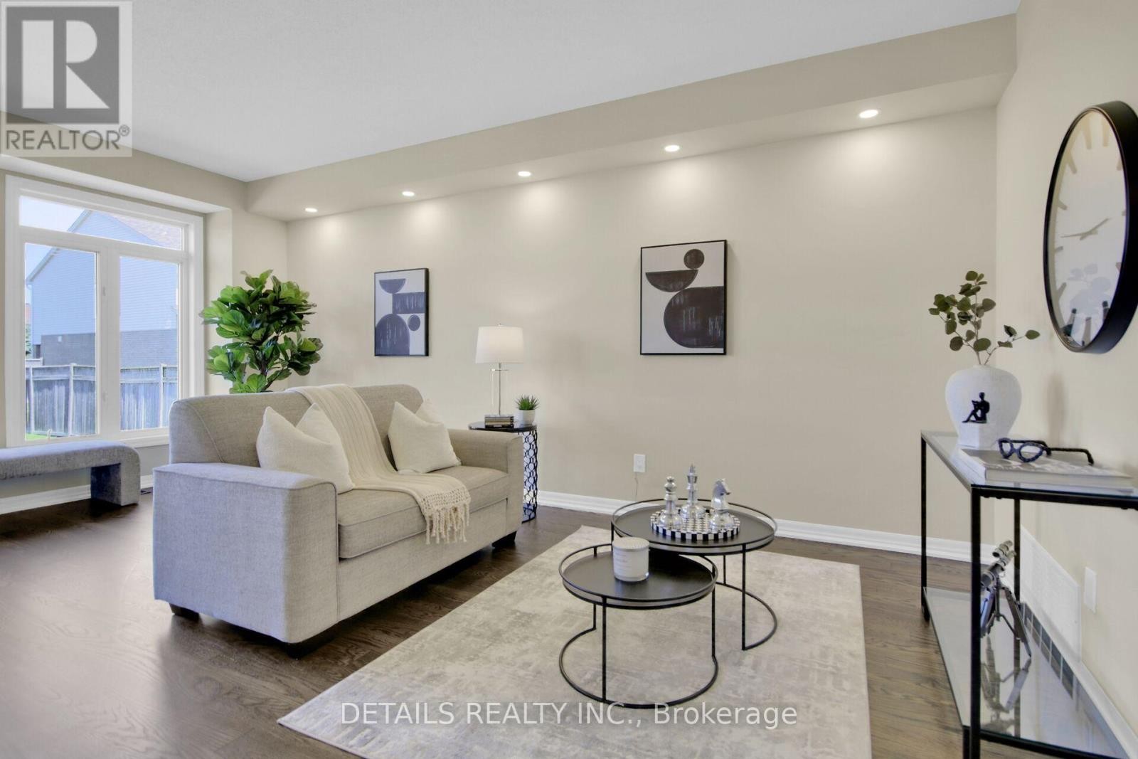 












136 OVERBERG WAY

,
Ottawa,




Ontario
K2S0V8

