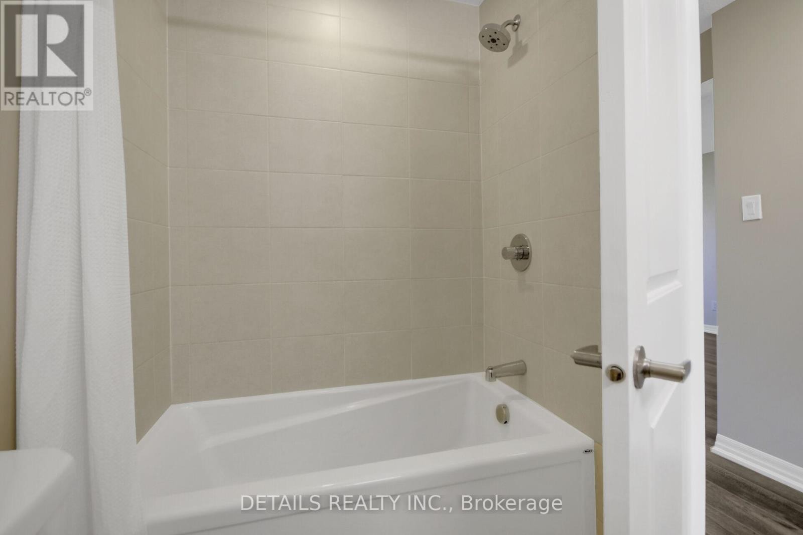 












136 OVERBERG WAY

,
Ottawa,




Ontario
K2S0V8

