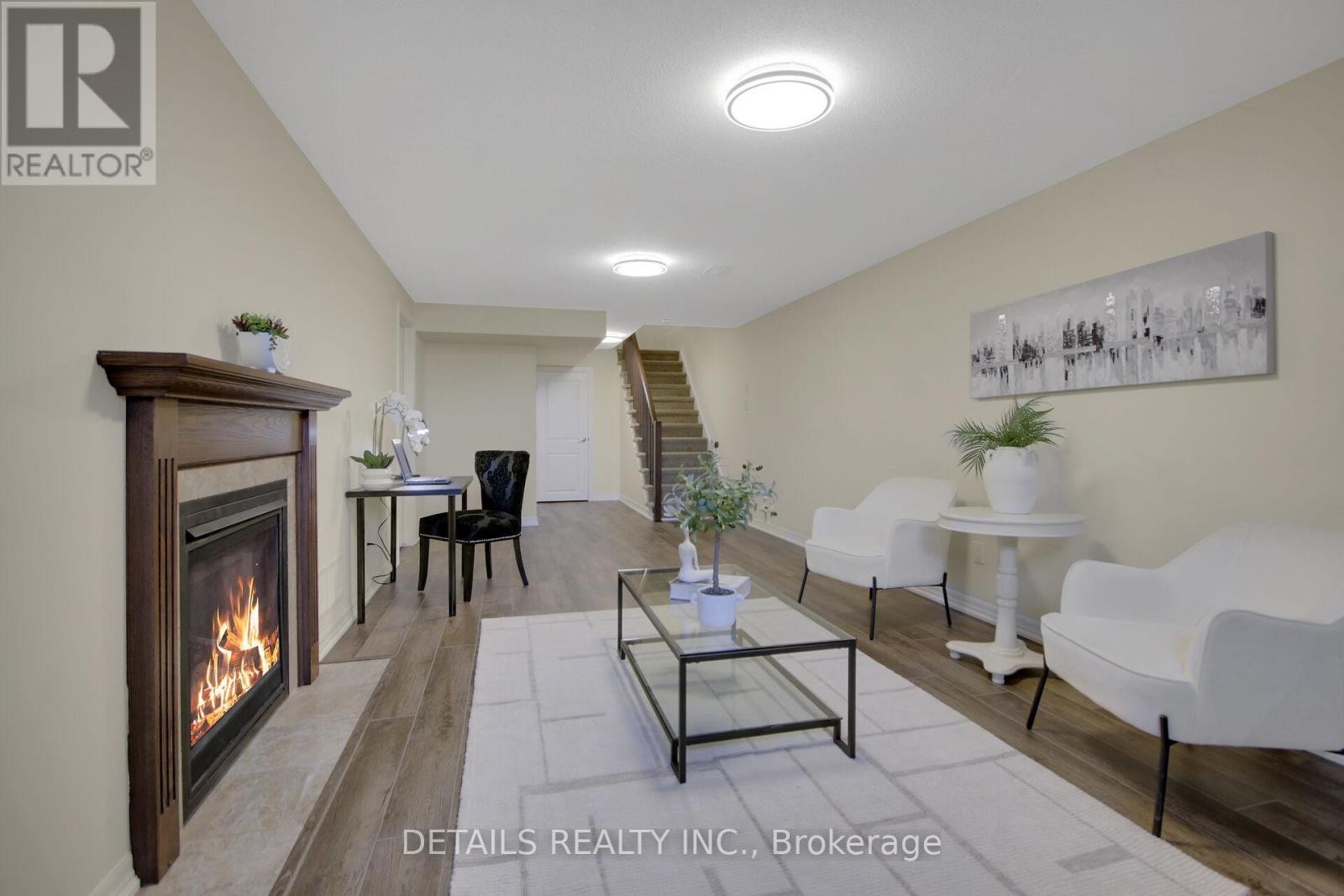 












136 OVERBERG WAY

,
Ottawa,




Ontario
K2S0V8

