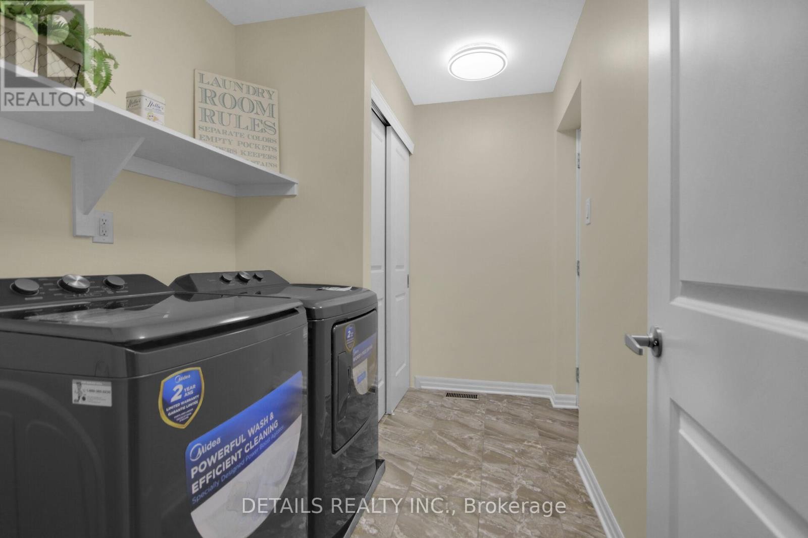 












136 OVERBERG WAY

,
Ottawa,




Ontario
K2S0V8

